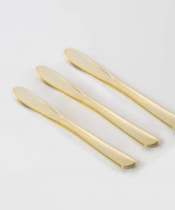 Classic Handle Classic Design Gold Plastic Knives | 20 Knives