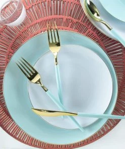 Round Accent Round White • Gold Plastic Plates | 10 Pack 9 Round Accent Round White • Gold Plastic Plates | 10 Pack