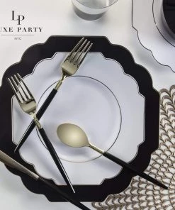 Scallop Design Scalloped Black • Gold Plastic Plates | 10 Pack 9 Scallop Design Scalloped Black • Gold Plastic Plates | 10 Pack