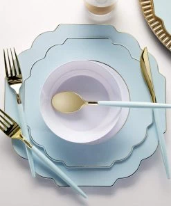 Scallop Design Scalloped Mint • Gold Plastic Plates | 10 Pack